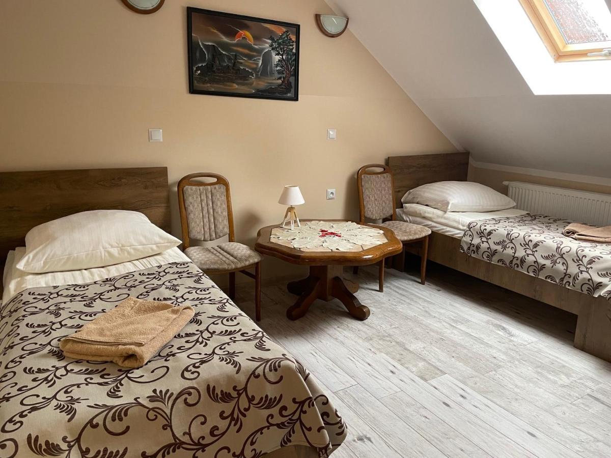 Hotel Siedlisko Pod Debem Wilimy Esterno foto